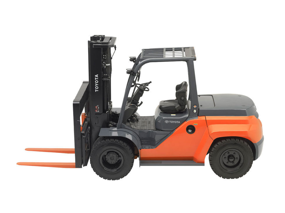 Toyota Gas Powered Counterbalance Forklift Pneumatic Tire Mix & Large Capacity
